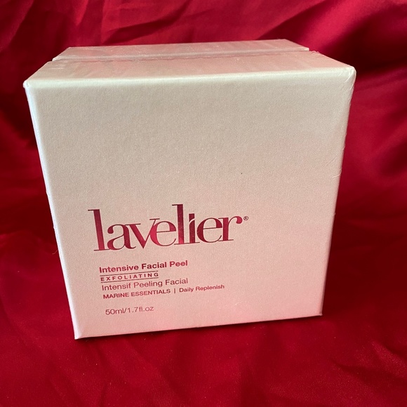 Lavalier Intensive Facial Peel